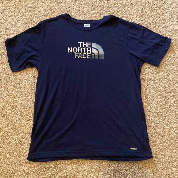 North Face Shirt - Picture 1 of 4